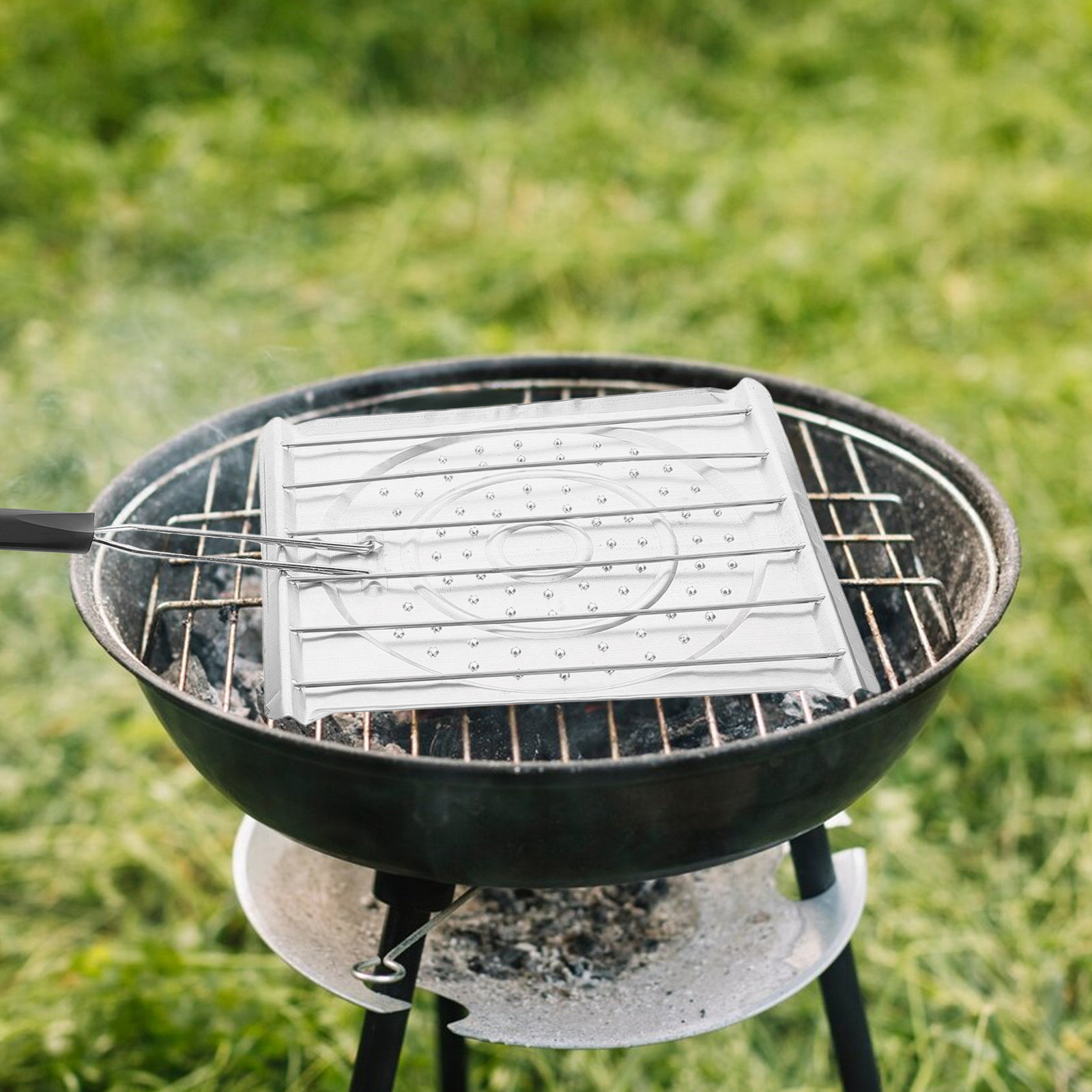 Folding Handle Perforated Gril - огляд і ціна Camping Cooking Vegetables